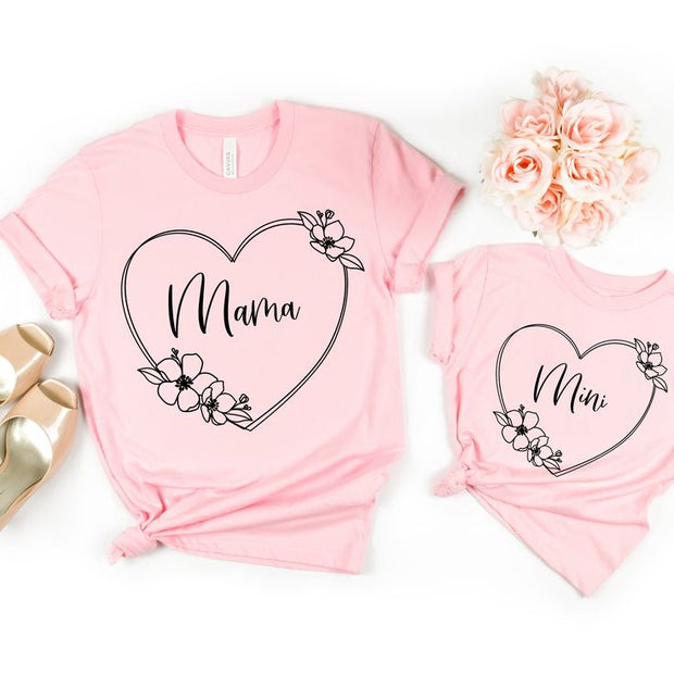 CAMISETAS  MAMAHIJA CORAZON ROSADA